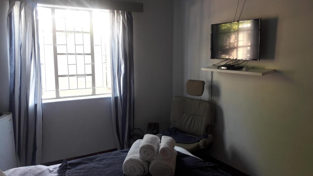 Die Windpomp Guesthouse Gobabis Eksteriør bilde