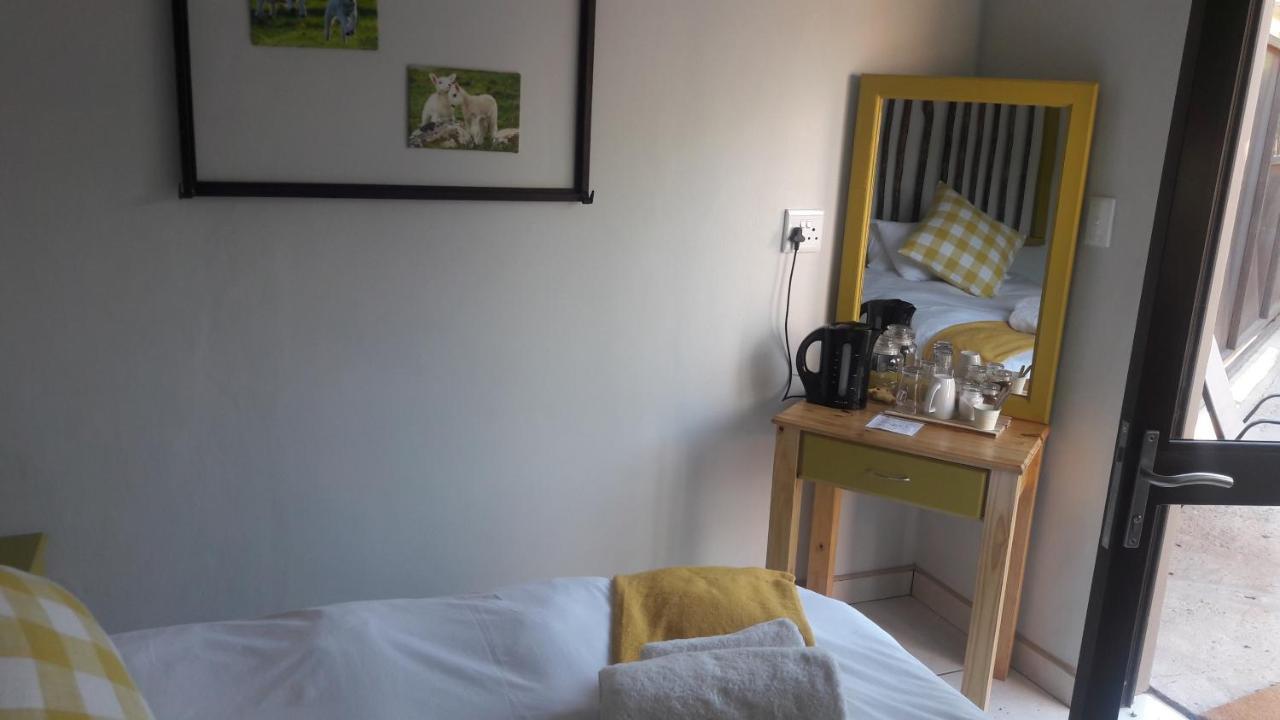 Die Windpomp Guesthouse Gobabis Eksteriør bilde